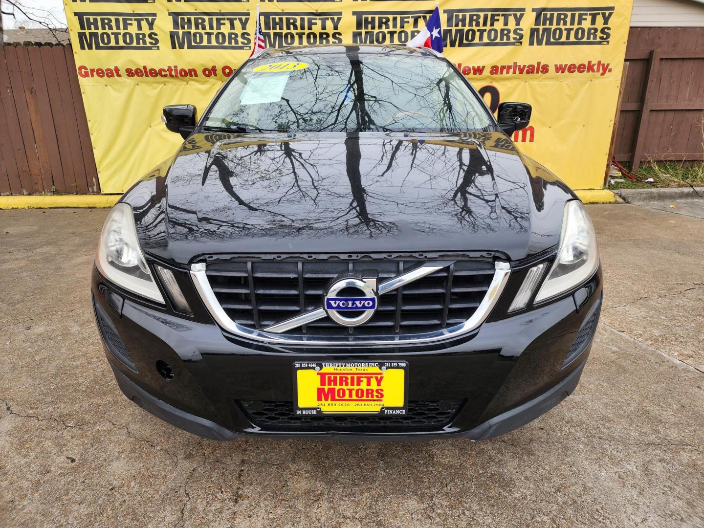 2013 Black /Gray Volvo XC60 (YV4902DZ4D2) , Automatic transmission, located at 16710 Clay Rd., Houston, TX, 77084, (281) 859-7900, 29.834864, -95.656166 - Photo#0