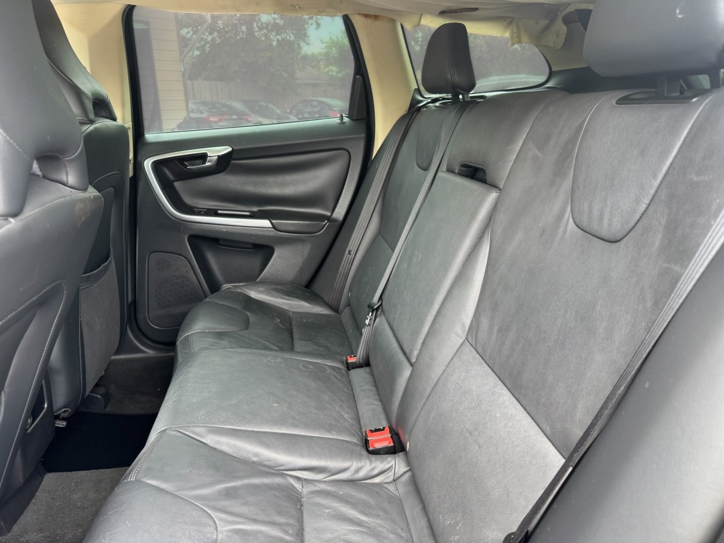 2013 Black /Gray Volvo XC60 (YV4902DZ4D2) , Automatic transmission, located at 16710 Clay Rd., Houston, TX, 77084, (281) 859-7900, 29.834864, -95.656166- Photo#10
